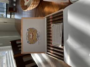 H. Upmann Petit Coronas