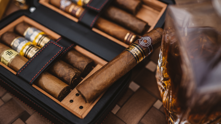 Maximize your experience with our cigar guides